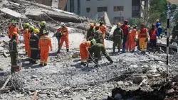 Quénia: Edifício de vários andares desaba em Nairobi, deixa número desconhecido de pessoas presas