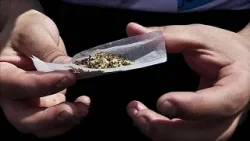 droga ed un arma detenuta illegalmente