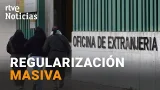 El GOBIERNO pacta con PODEMOS la REGULARIZACIÓN EXTRAORDINARIA de 500.000 INMIGRANTES | RTVE