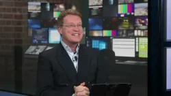 В программе «The Late Show» рассматривается вопрос: готова ли Великобритания к войне с Россией?