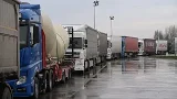 Balkans : des poids lourds bloquent des postes-frontières Balkans : des poids lourds bloquent des postes-frontières