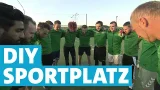 Gemeinschaft statt Geld: Fußballverein baut Kleinspielfeld mit wenig Budget