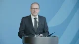 Bundesinnenminister Alexander Dobrindt: Offensive gegen Linksextremismus