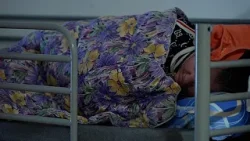 Krízisüzemmódban dolgoznak a hajléktalanokat segítő szervezetek a tartós hideg miatt