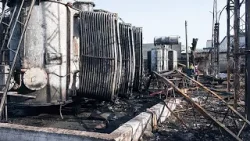 Gli attacchi russi lasciano 1 milione di ucraini senza elettricità e acqua Gli attacchi russi lasciano 1 milione di ucraini senza elettricità e acqua